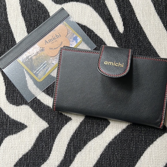 NWT 100% genuine designer Spanish leather gift for yourself or someone else! - Picture 1 of 4